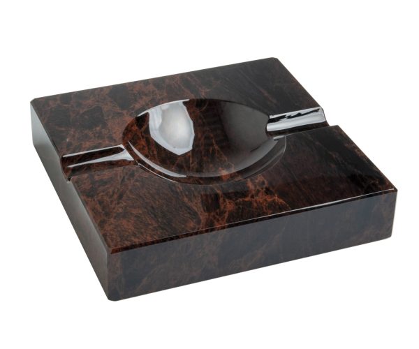 Vahakn en obsidienne fauve